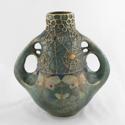 amphora wasp vase