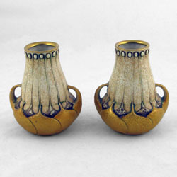 amphora dachsel ceramic pair
