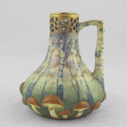 amphora dachsel pitcher